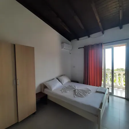 A&a Apartment Piqeras